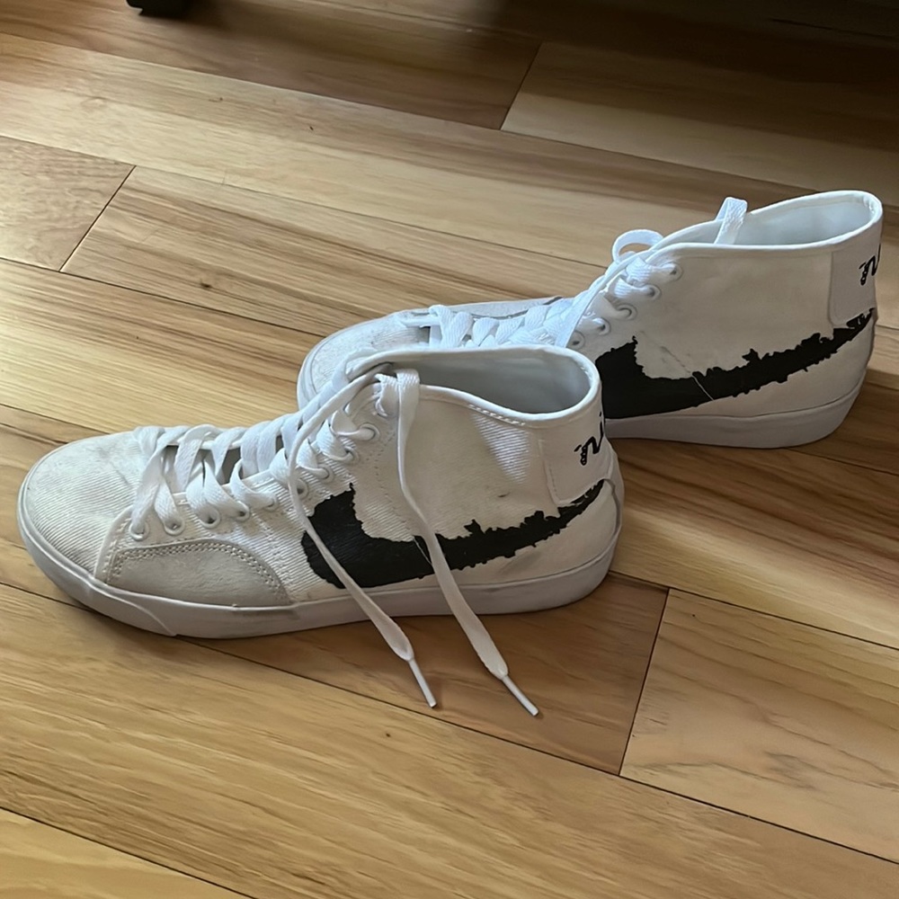 Nike Black and White SB Blazer size 8.5